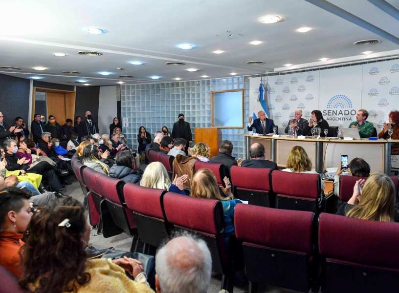Fiad encabezó la tercera jornada sobre Salud Mental en el Senado