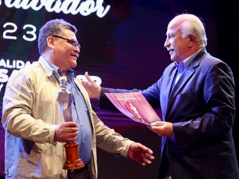Gran labor y compromiso de quienes recibieron el Premio San Salvador