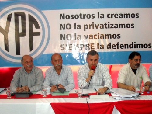 Durante el encuentro provincial de dirigentes de la UCR en Jujuy, Mario Fiad expresó a: YPF. Nosotros la creamos. No la privatizamos. No la vaciamos. Siempre la defendimos .