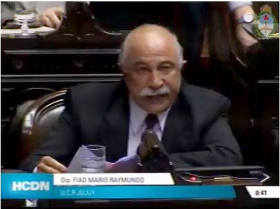 UN PRESUPUESTO IRREAL Y CONTRADICTORIO