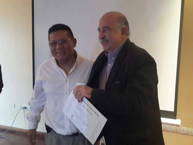 Mario Fiad reconocido por haber sido el primer presidente de la Sociedad Jujeña de Dermatología