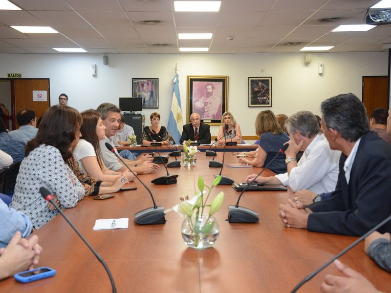 Mario Fiad convocó a debatir sobre el rol de la sociedad civil en el abordaje de las adicciones