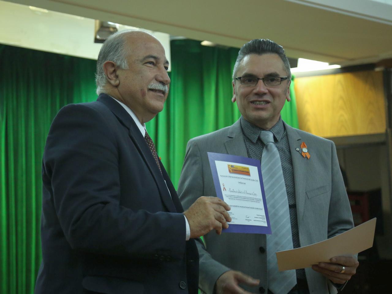 El Ministerio de Salud fue distinguido por los trabajos en prevención de suicidio